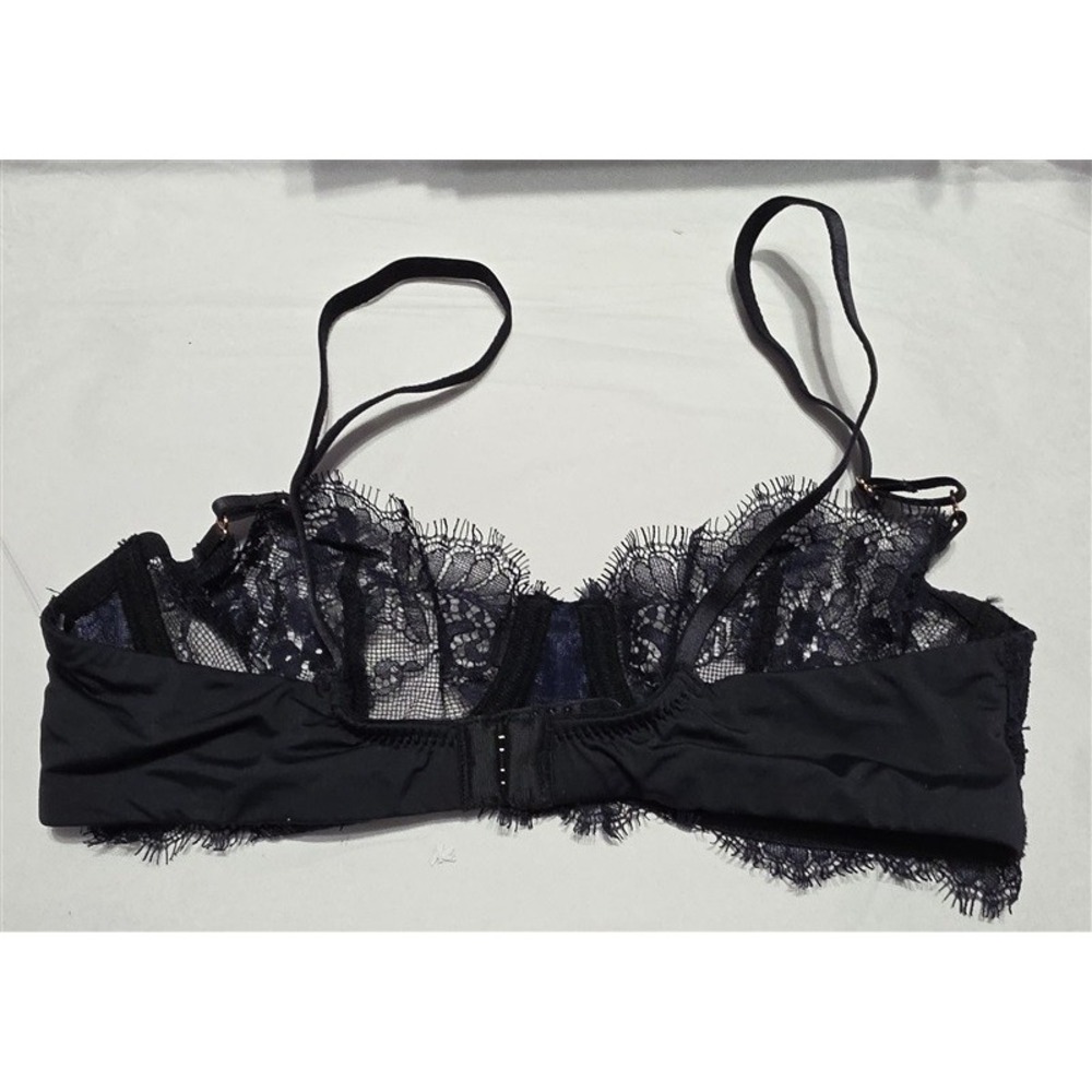 NWOT Skarlett Blue 32A Eyelash Lace Underwire Navy T-Shirt Bra 129979 - Picture 2 of 3
